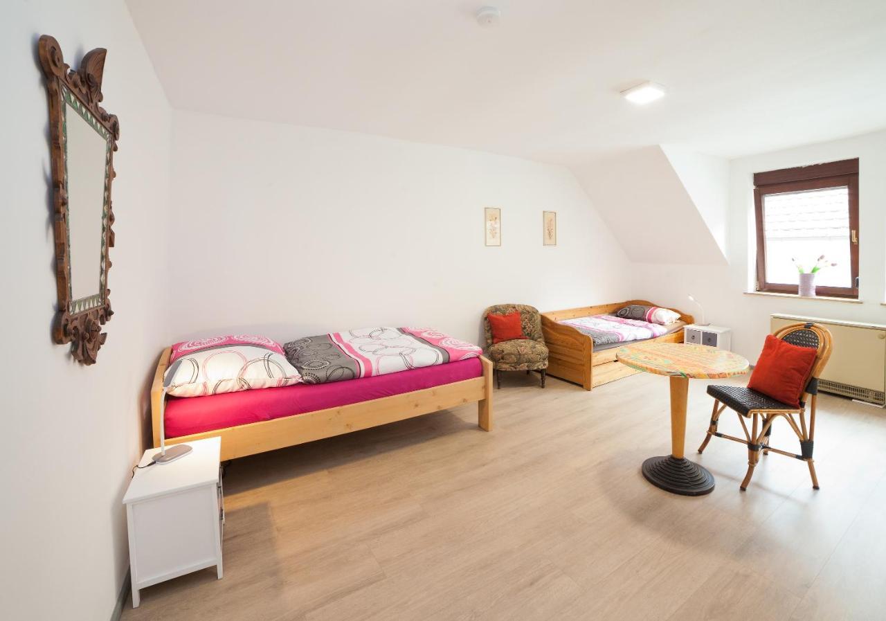 Haus Haas Zimmer&Fewo Apartman Lauda-Königshofen Kültér fotó